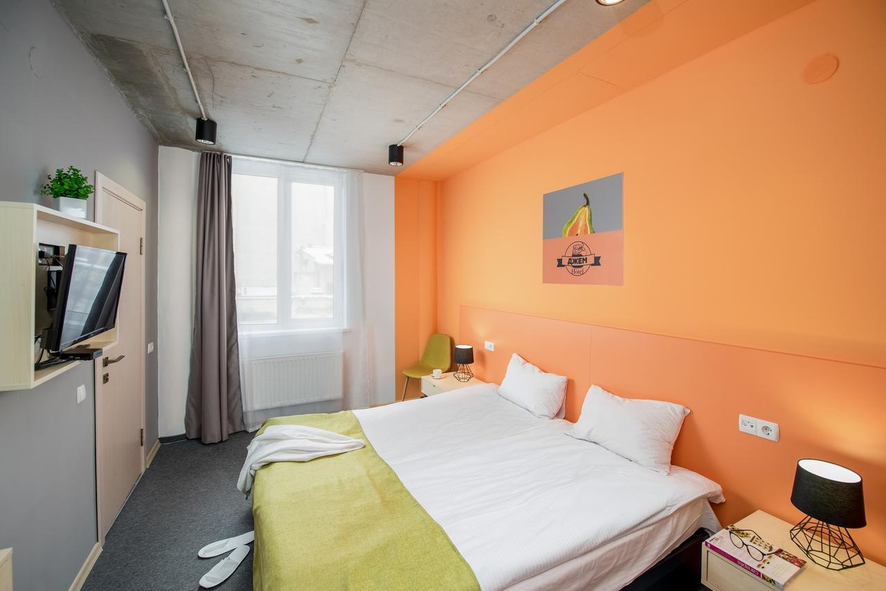 Jam Hotel Hnatyuka إلفيف المظهر الخارجي الصورة