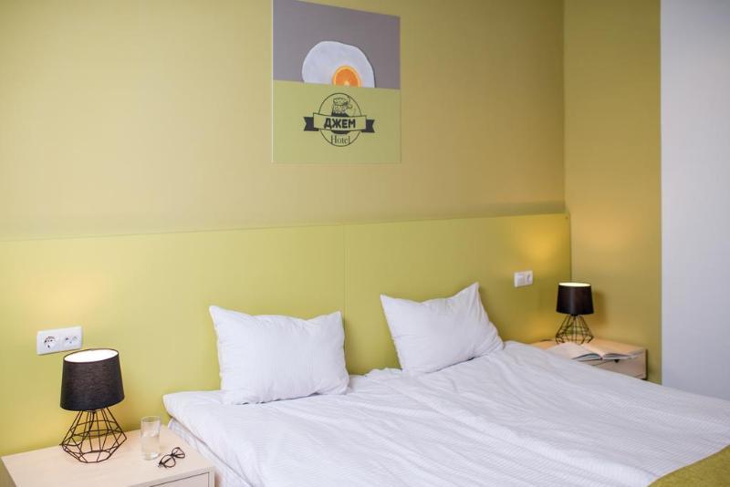 Jam Hotel Hnatyuka إلفيف المظهر الخارجي الصورة