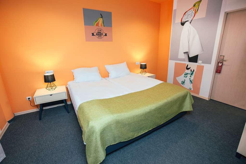 Jam Hotel Hnatyuka إلفيف الغرفة الصورة