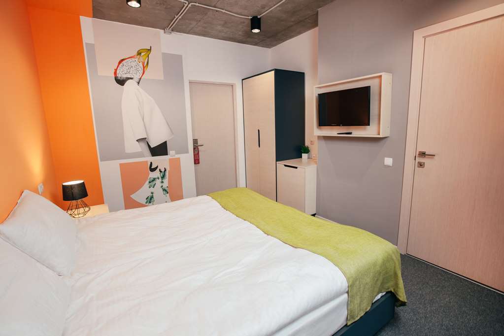 Jam Hotel Hnatyuka إلفيف الغرفة الصورة