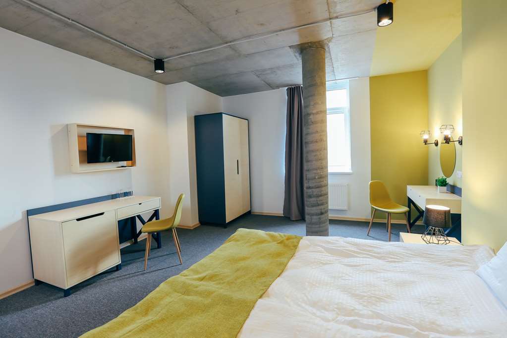 Jam Hotel Hnatyuka إلفيف الغرفة الصورة